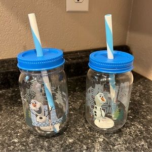 2 Olaf cups